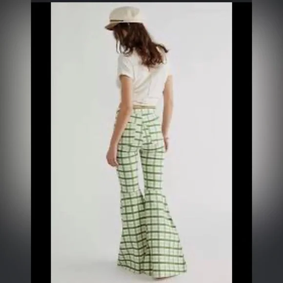 Free People We The Free Just Float On Flare Jean Extreme Gingham Mint - Picture 2 of 7